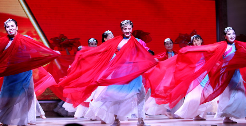 战旗军旅文工团《在党的旗帜下》大型文艺演出走进南邮