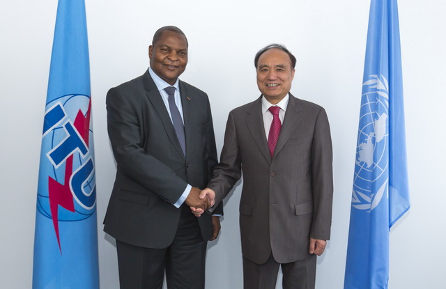 6月6日,赵厚麟在国际电联总部会见来访的中非共和国总统图瓦德拉