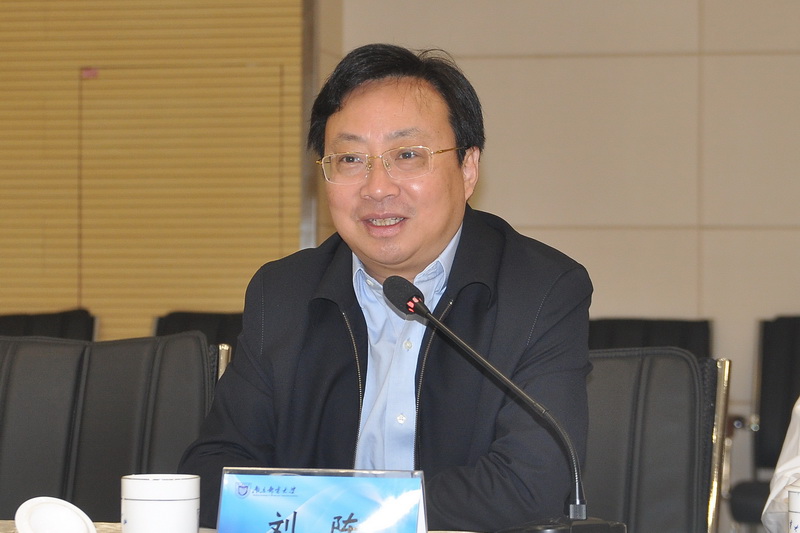 刘陈书记致欢迎辞