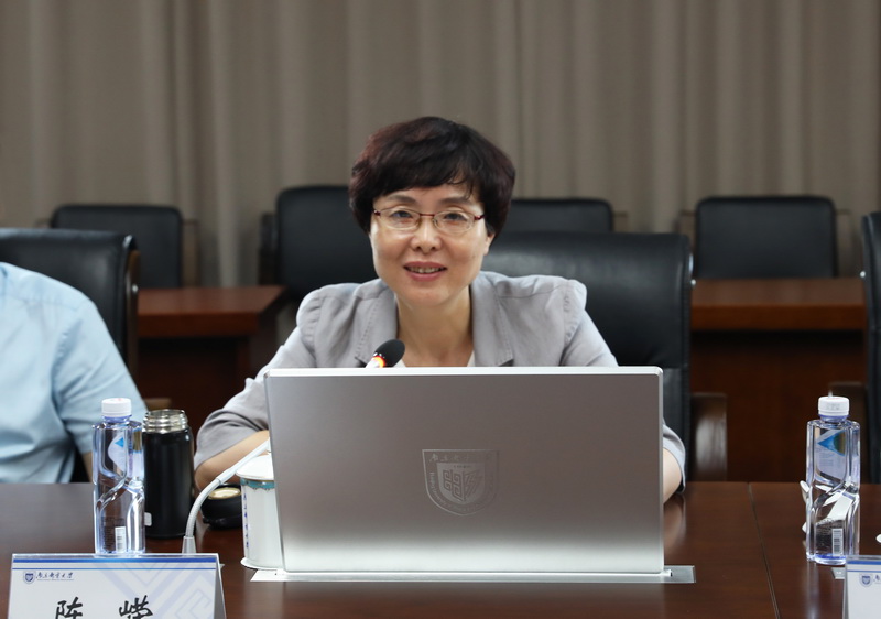 苏州市吴中区陈嵘区长一行来校交流座谈